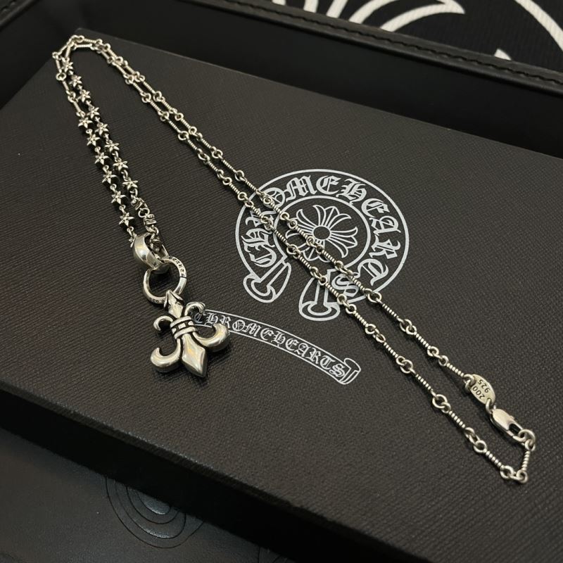 Ch*0me He**ts necklaces